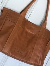 Load image into Gallery viewer, Willow Tote